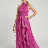Matilde - Vestido Maxi com Decote Alto e Camadas de Renda