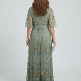 Sara - Vestido Maxi Halter Floral Fluido