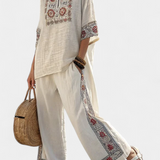 Tiziana – blusa bordada essencial e calças largas
